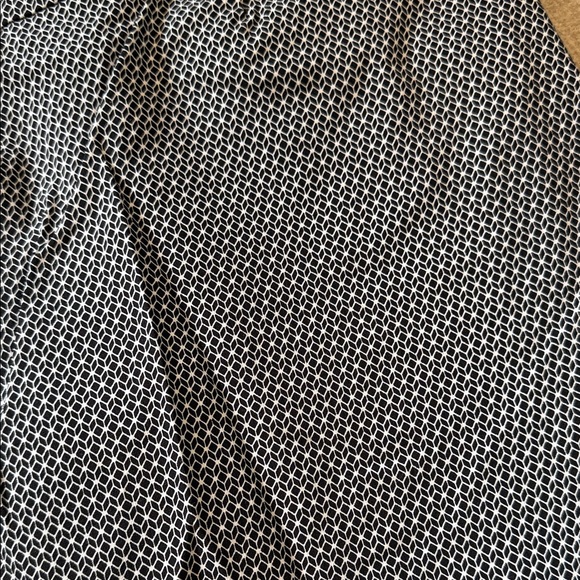 NWT Chic Black and White Mini Skirt - Picture 8 of 8